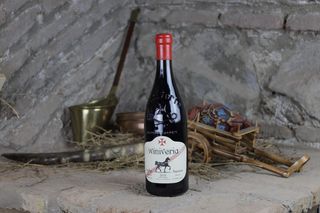 ვინივერია საფერავი 750მლ