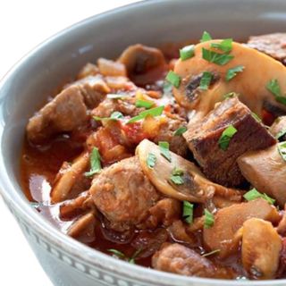 Баранина с грибами