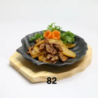 82. Vitello con patate alla piastra