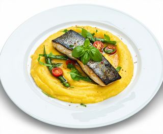 Pastrav cu mamaliga si mujdei