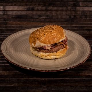 Hambúrguer de Bacon e Cebola