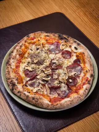 Pizza Capricciosa