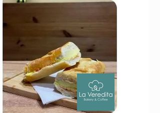 Bocadillo De Tortilla Grande
