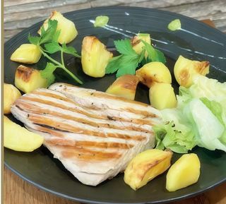 Trancio di tonno alla griglia con patate