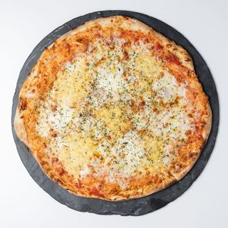 Pizza 4 Quesos La Suave (40 cm.)