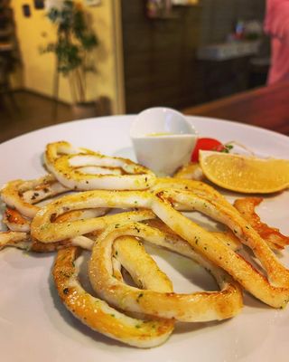 Калмари на плоча (200г)