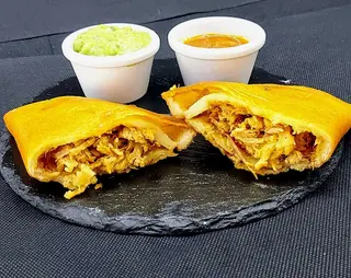 Empanada De Pollo