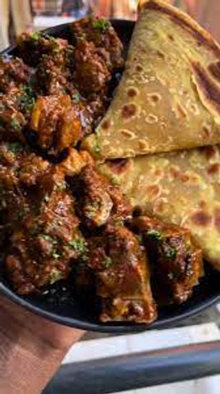 Matooke Katogo, Chapati And Beef