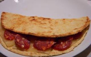 14 Salame piccante, fontina