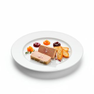 Foie Micuit A La Sal Del "Greco" Con Sus Tostaditas Y Mermeladas