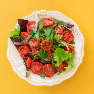 Insalata con pomodorini