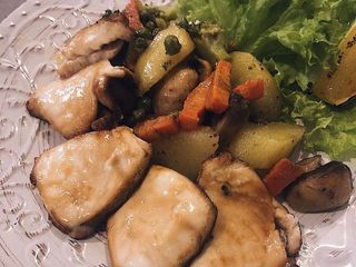 Масляна з овочами у вершковому соусі (230g)