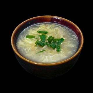 Zuppa di Mais con Pollo e Uova