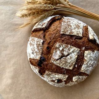 Тартін з волоським горіхом та журавлиною