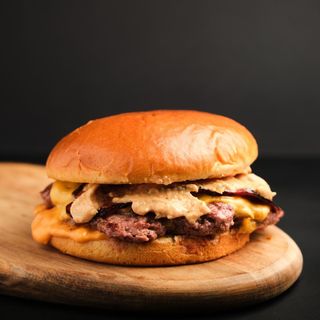 La Nueva Beef Burger