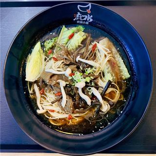 Fideos de Trigo con Sopa de Champiñones