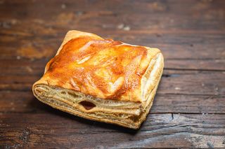 Foietaj cu sunca si mozzarella