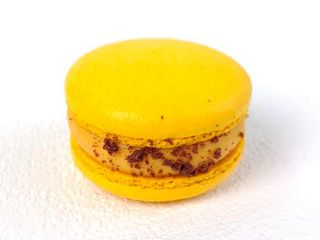 Макарон Банан-Нутела (50g)