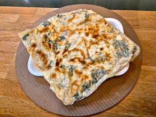 Гьозлеме със спанак и сирене (260 гр.)