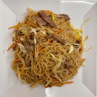 34. Fideos Chinos Con Ternera