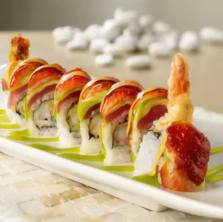 California Dragón Uramaki (10 Pzs.)
