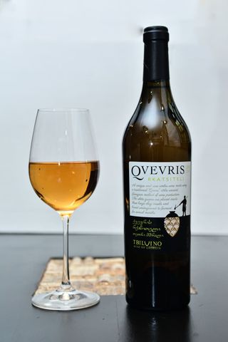 რქაწითელი ქვევრის (თეთრი მშრალი)-0.75 ლტ