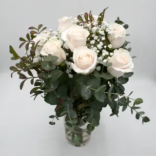 Ramo De 8 Rosas Blancas