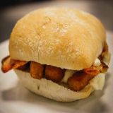 Bocadillo De Pechuga De Pollo Crujiente