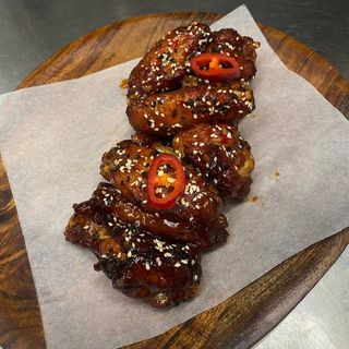 Крильця в кисло-солодкому соусі