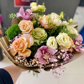 Buchet cu orhidee b37