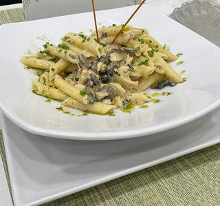 Di Pollo Al Tartufo &amp; Funghi