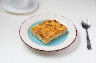 Alivenci moldovenești cu brânză sărată și mărar