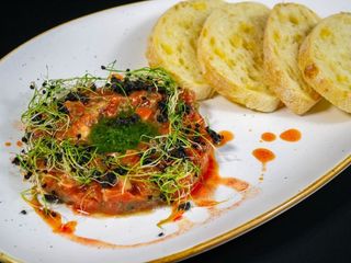 Тартар з лосося (180g)