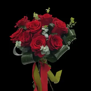 11 Big Red Roses