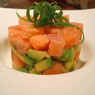 Tarta Salmón Con Aguacate 