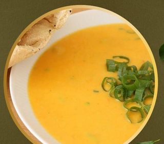 Sopa de cenoura e alho francês com cuminho (sem glúten)