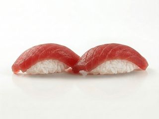 Nigiri z Tuńczykiem 2 szt (80g)