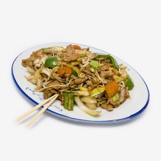 66 Свинско със зелени чушки