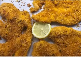 Cotoletta di pollo panata al forno alla pizzaiola