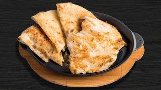 Pileći file sa pomfritom