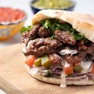 Pan De Pita Con Pollo