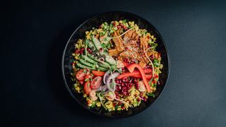 Grillowany Fasolotwór z owocem granatu