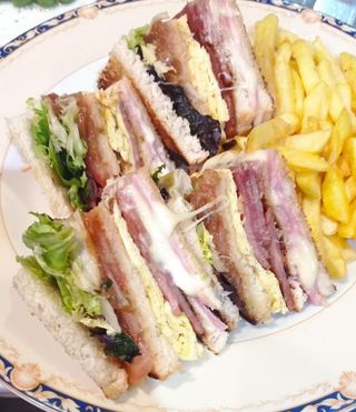 1. Sándwich Two Tower