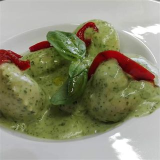 Sorrentino Con Salsa Pesto