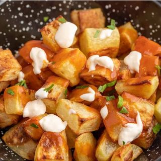 Patatas bravas