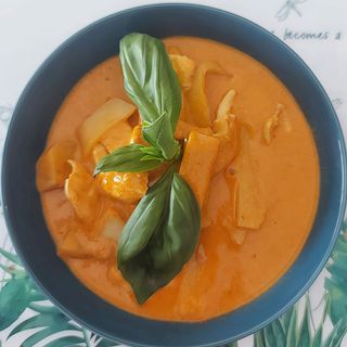 Red curry thai Con LAngostinos