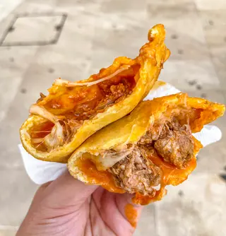 U' RAGÚ