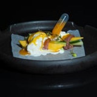 203 Stick tuna mango