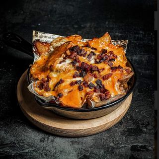 Patatas Caseras Cheddar Con Bacon