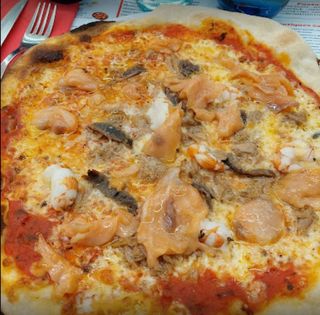 Pizza Atlántica (Mediana)